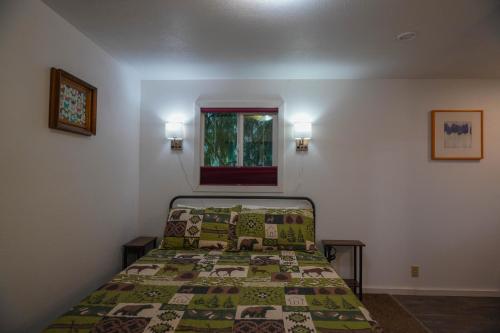 Alexander's Lodge - image 11