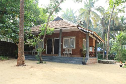 Viesnīcas āriene, STRIPGREENS BeACH & BACKWATER RESORT VALIYAPARAMBA in Valiyaparamba