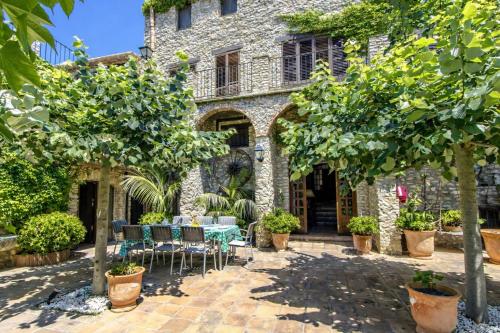 Catalunya Casas Unique sanctuary with extra large pool! in Santa Oliva