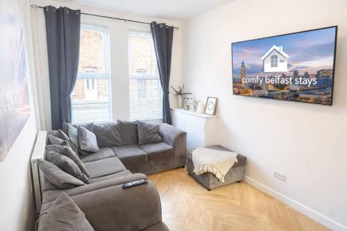 4BR House Popular Ravenhill Road - Belfast