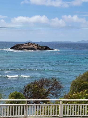Taylor's Apartments Bequia - One bedroom apartments perfect for singles, couples & small families in Friendship