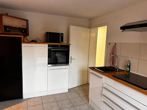 廚房, Monteurwohnung Inzlingen nahe Basel in 因茨靈恩