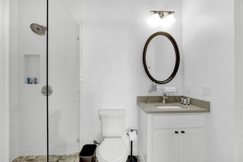 New! Luxurious Home with Wine Cellar & Firepit! in Fredericksburg, USA