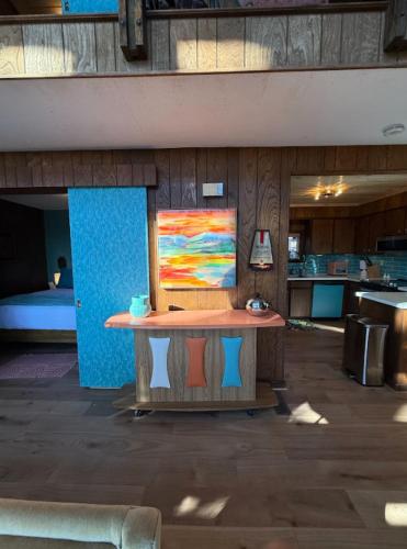 Spectacular Mountain Retreat- Serene Views!- The Groovy Groundhog in Ararata (VA)