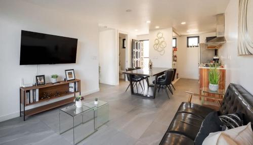 The Border Loft Trendy Stay on Avenida Revolucion