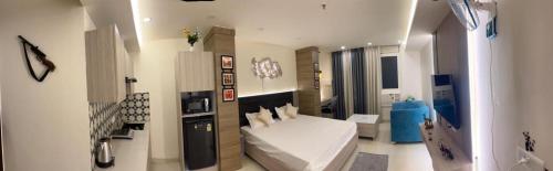 Private stays for friends and family - image 3