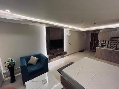 Private stays for friends and family - image 2