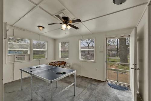 Grape Getaway Haus in Fredericksburg, USA