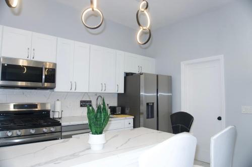 Basemant private room 21 in Guttenberg (NJ)