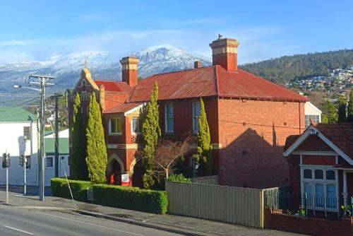 Edinburgh Gallery Bed&Breakfast - Accommodation - Hobart