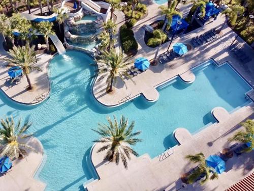 Meticulous 6Bd Spa Gm Pool Hm Solterra-4187OD home in Davenport, USA