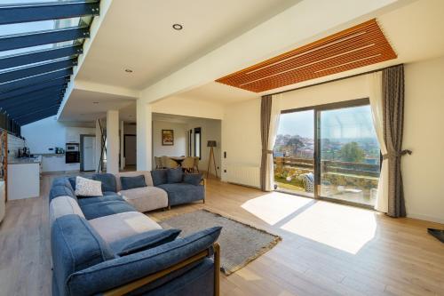 Luxury Nature Villa near Ephesus with Heated Pool in 基拉茲勒