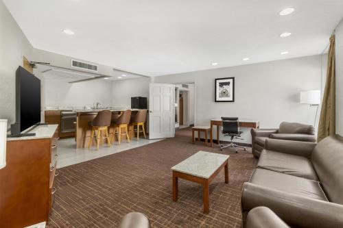Best Western Plus Boomtown Casino Hotel - image 36