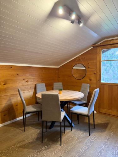 Chalet with Mountain View ,Near Aletsch Arena in Morel