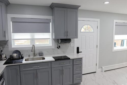 Modern 3BR Woodbury NY in Central Valley (New York)