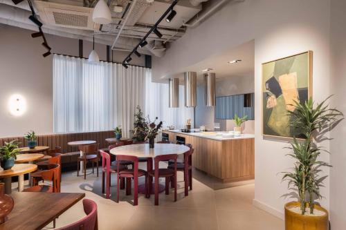 Facilities, StayCozy Studio Apartments in Acton in London