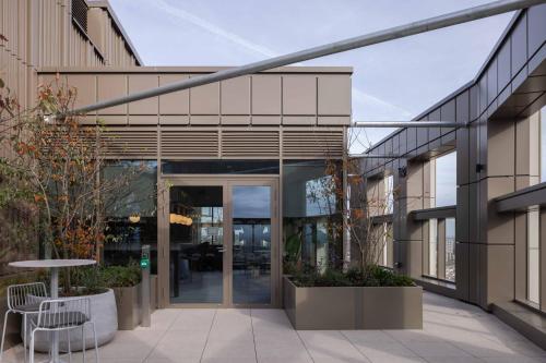 Balcony/terrace, StayCozy Studio Apartments in Acton in London