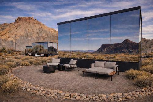 . Upscale Desert Stay Near Capitol Reef