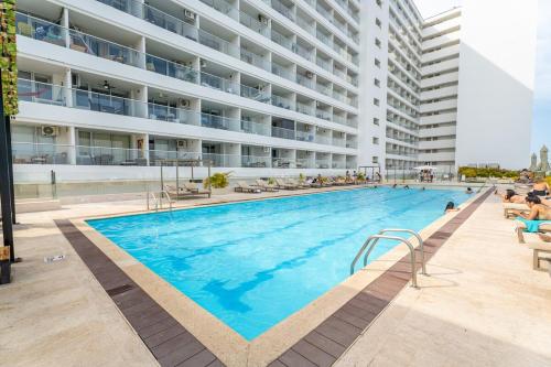Azul Infinito para disfrutar en la Bella Cartagena