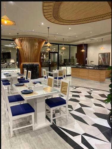 レストラン, Rona Al Khobar Hotel in アルコバール