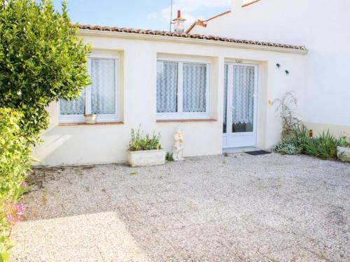 Maison Plain-Pied Proche Plage et Commerces à La Tranche-sur-Mer – Idéal Familles - FR-1-22-210