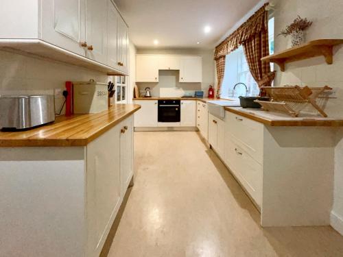 кухня, Grieves Cottage - Uk50908 in Ladybank