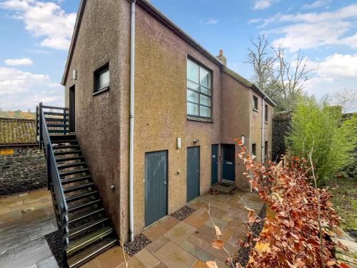 Зовнішній вигляд готелю, Garden View Cottage - Uk50886 in Ladybank