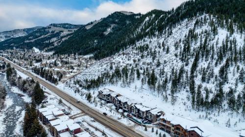 Instalaciones, Alpine Oasis at Frontgate by AvantStay Luxe 3BDR Near Vail w Views Gym Pool Game Room in Avon