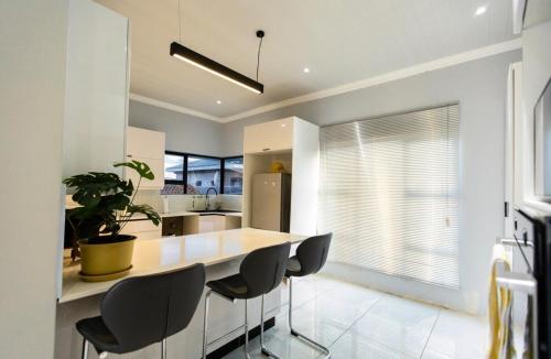 Peaceful 2BR Stay - Masowe II, Maseru in Leidibrandas