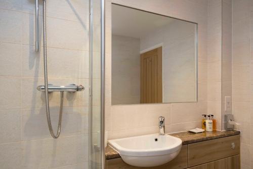 The Linhay Eastleigh - image 13