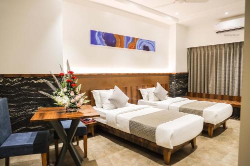 Hotel Paradise Ahilyanagar - Ahmednagar