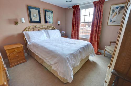4 Bridewell Lane