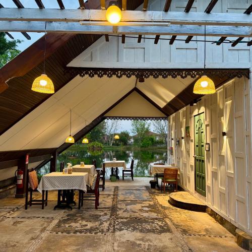 Ban Mali Cafe & Riverside Stay in Amphur Muang