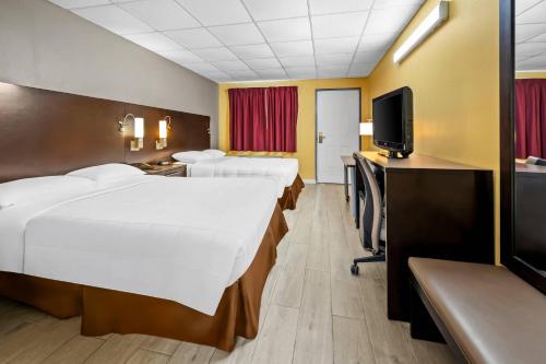 Econo Lodge Gretna - New Orleans - image 10