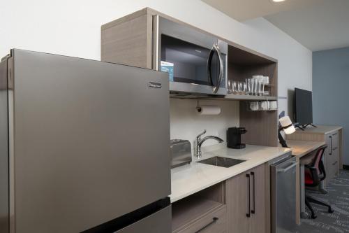 廚房, Home2 Suites by Hilton Montgomery Downtown in 蒙哥馬利市中心