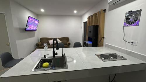 Departamento 2 habitaciones comodo y fresco in Ciudad Acuna