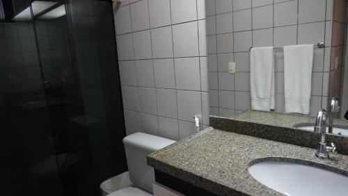 One-Bedroom Apartment image 7
