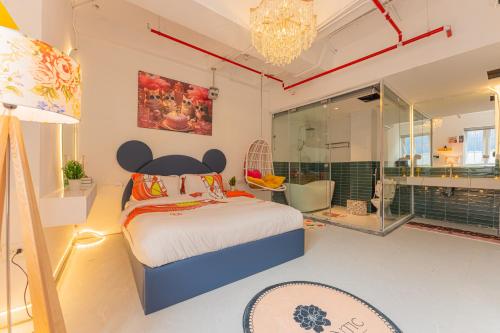 room detail thumbnail 1