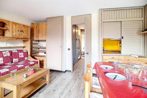 Résidence Origanes - Appartement spacieux · Départ et retour skis aux pieds · Parking inclus MAE-0934