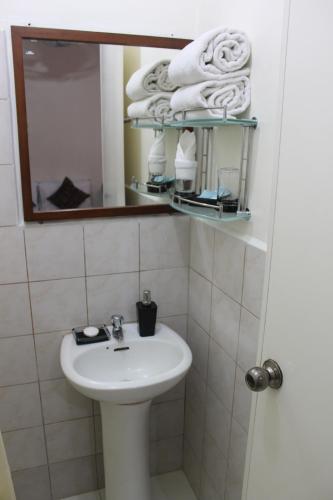 Bathroom, La Casarita  in Sampaloc