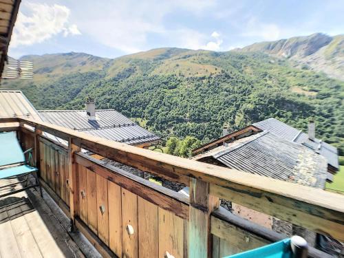 Résidence Les Granges - Chalet d'exception · Hameau des Granges · Vue exceptionnelle MAE-6674 (Residence Les Granges - Chalet d'exception · Hameau des Granges · Vue exceptionnelle MAE-6674) in Praranger