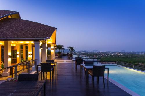 Swimming pool, Chalong Chalet Resort in Chalong