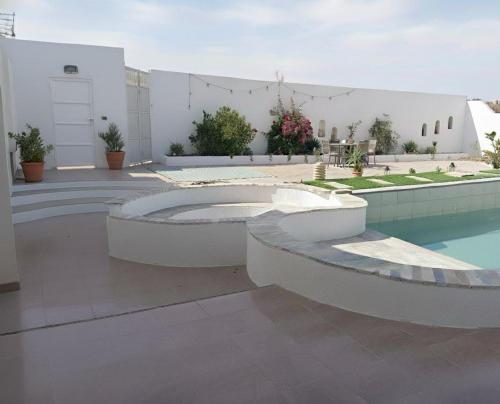 A&I family house - private pool & sunny terrace in Korba