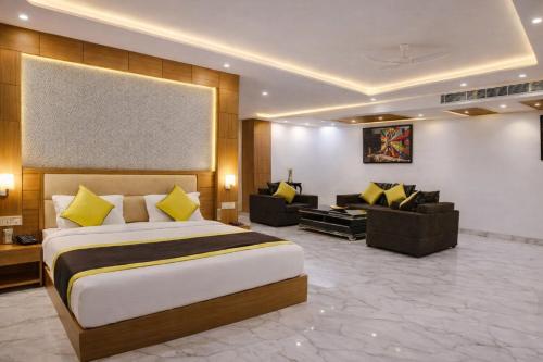 room detail thumbnail 0