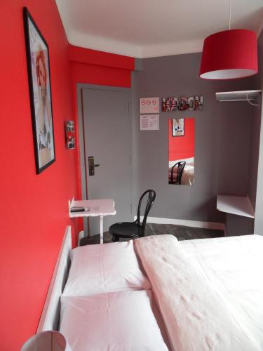 Hotel Du Centre - image 2
