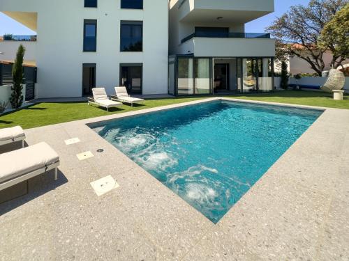 Apartment Robell Zaton privater Garten beheizter Pool Strandnähe - Location saisonnière - Zaton
