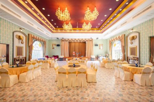 Erawan Hotel in Khok Kloy