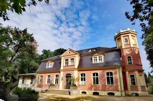Tuvākā izklaides vieta, Ferienwohnung Im Grünen (Ferienwohnung Im Grunen) in Neu-Trebendorf