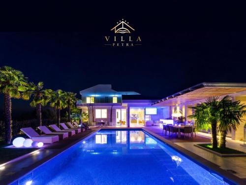 Villa Petra, Luxury Villa & Private Yacht Experience near Zrce Beach, Pag - Rab