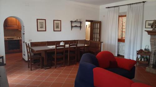Casabei in Монтічіано